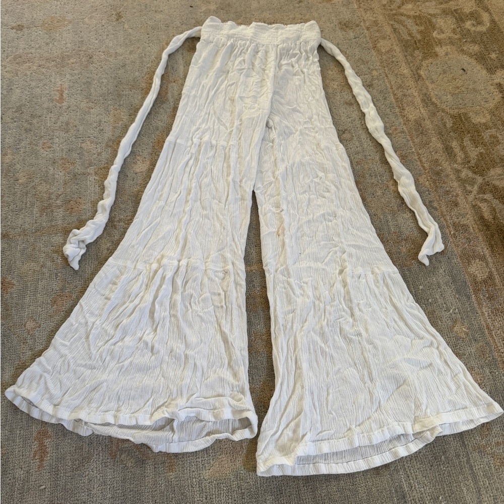 J. Valdi White Cover up Pants with Tie | Size Medium | Slightly Used